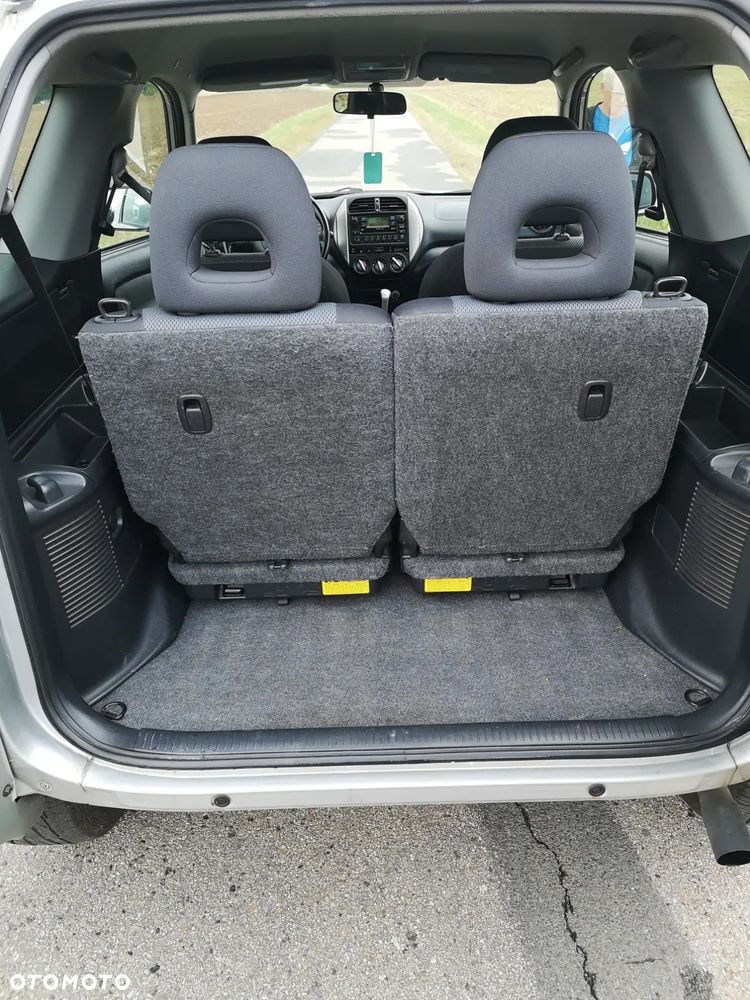 Toyota RAV4 2.0 VVT-i Sol - 8