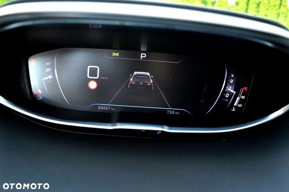 Peugeot 5008 1.5 BlueHDi Allure Pack S&S EAT8 - 32