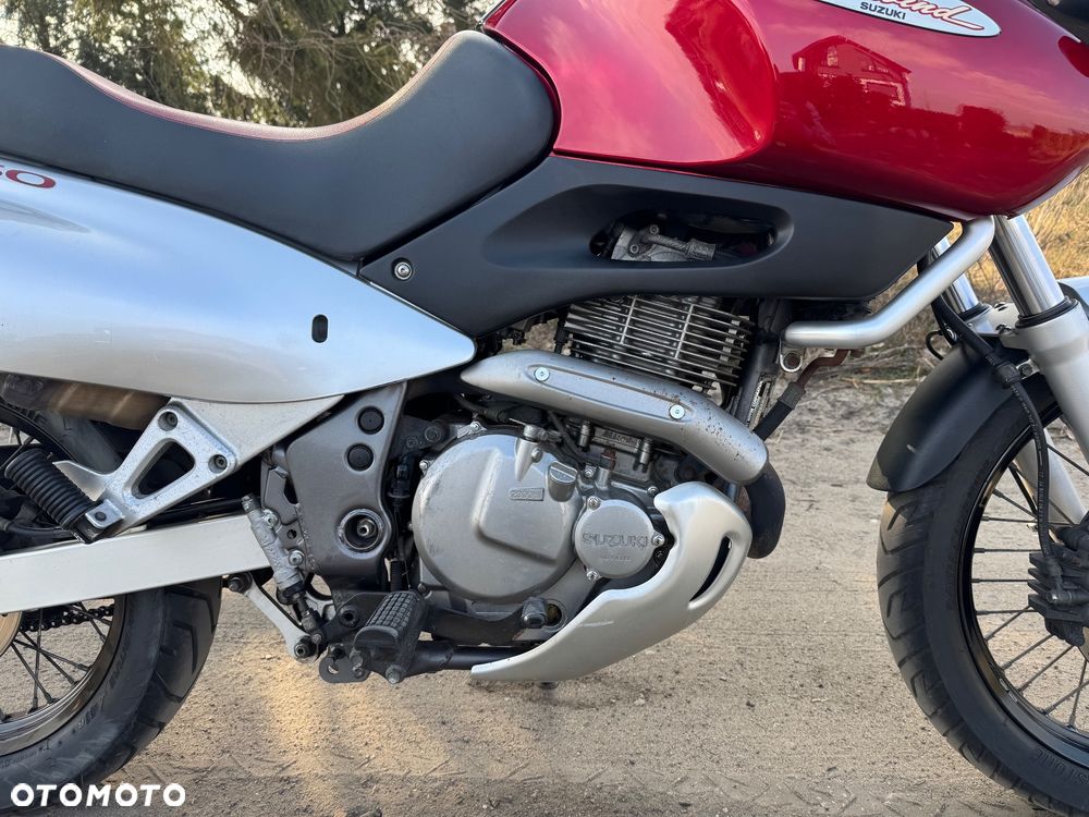 Suzuki XF - 16