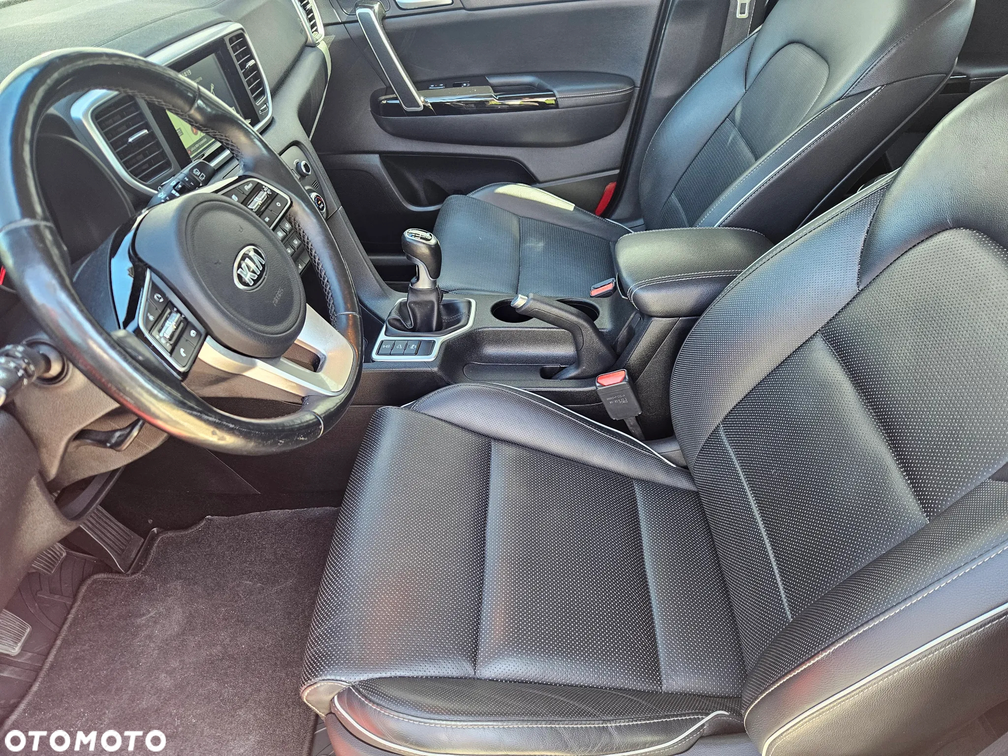 Kia Sportage 1.6 CRDI AWD GT LINE - 35