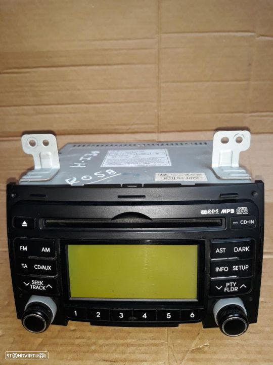 HIUNDAY I30 RADIO R058 - 1