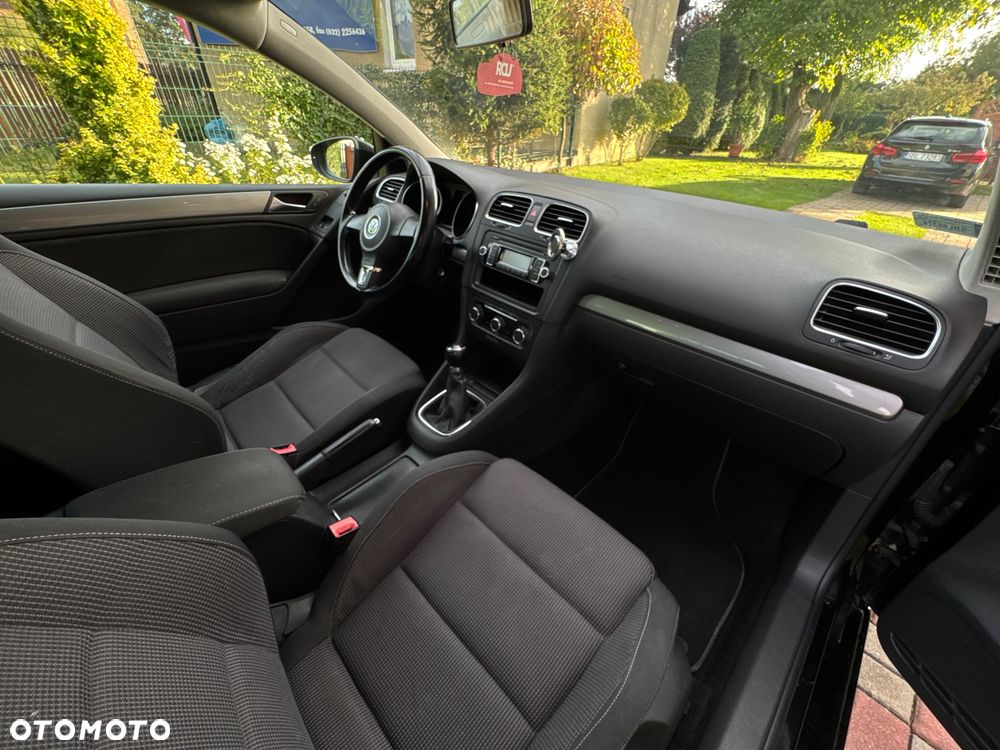 Volkswagen Golf - 8