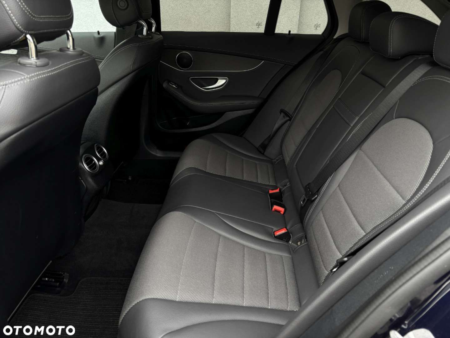 Mercedes-Benz Klasa C 220 d T 9G-TRONIC Avantgarde - 32
