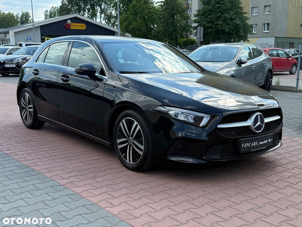 Mercedes-Benz Klasa A 180 7G-DCT Special Edition - 11