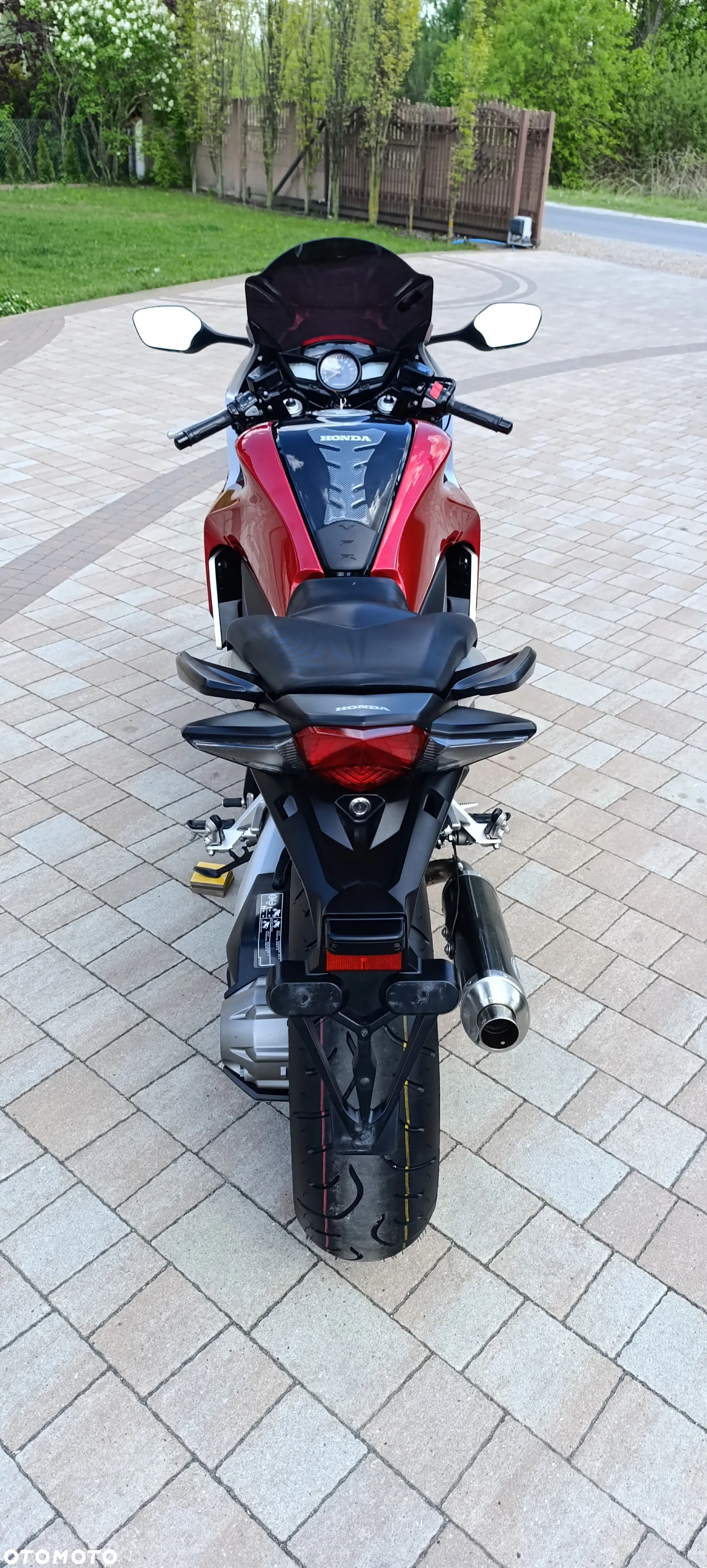 Honda VFR - 7