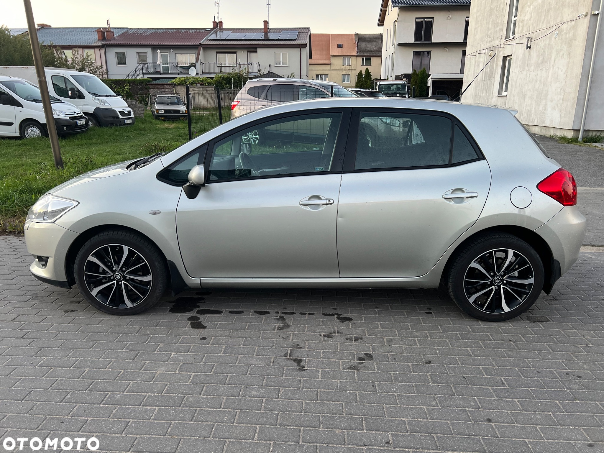 Toyota Auris 1.6 VVT-i Premium - 8