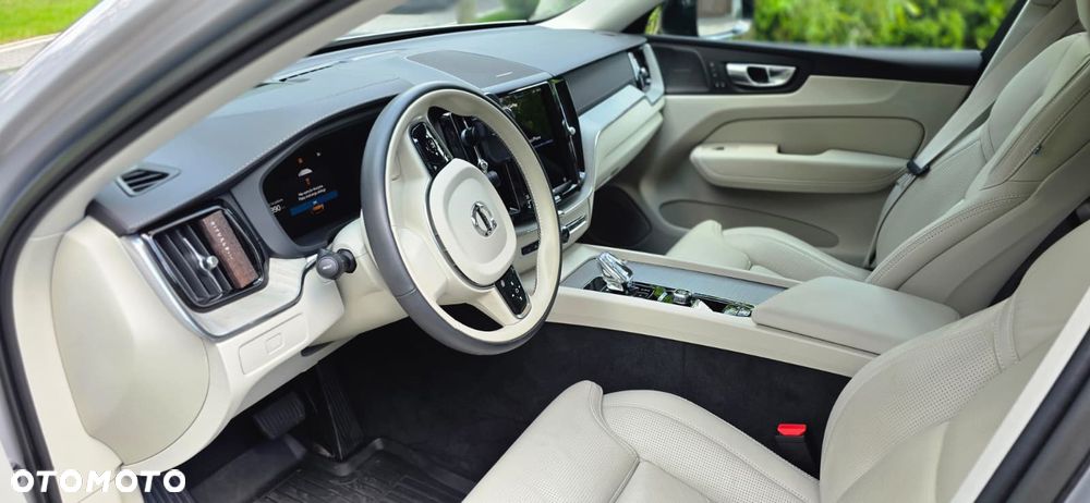 Volvo XC 60 B5 B AWD Inscription - 31
