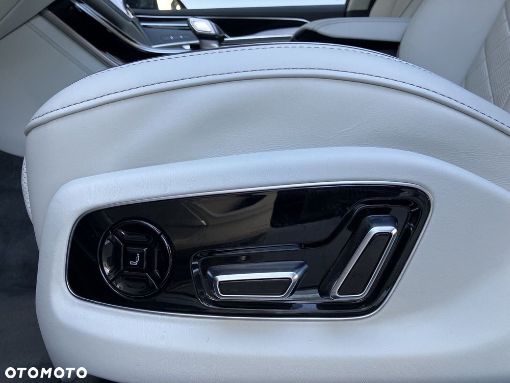 Audi A8 - 15
