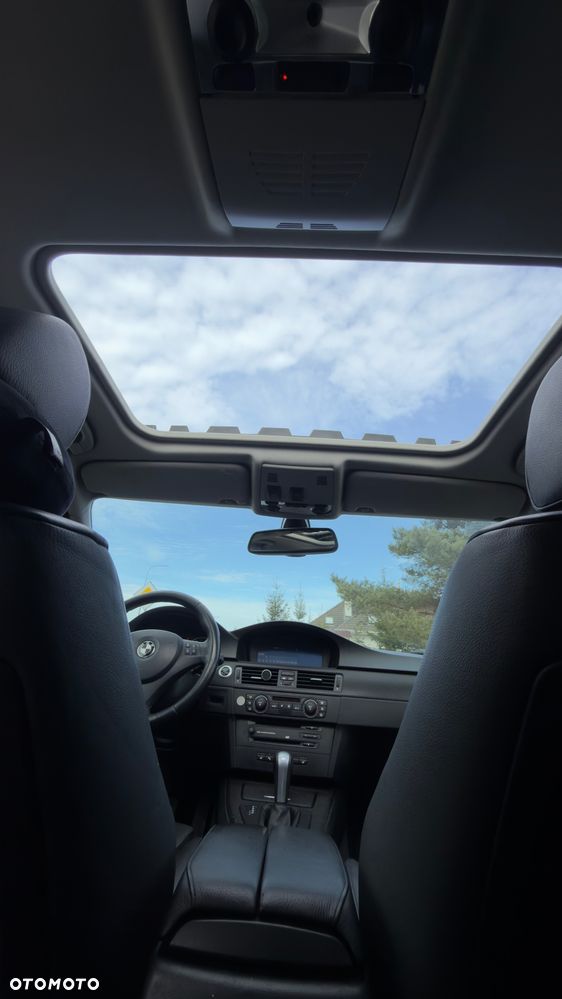 BMW Seria 3 325i - 29