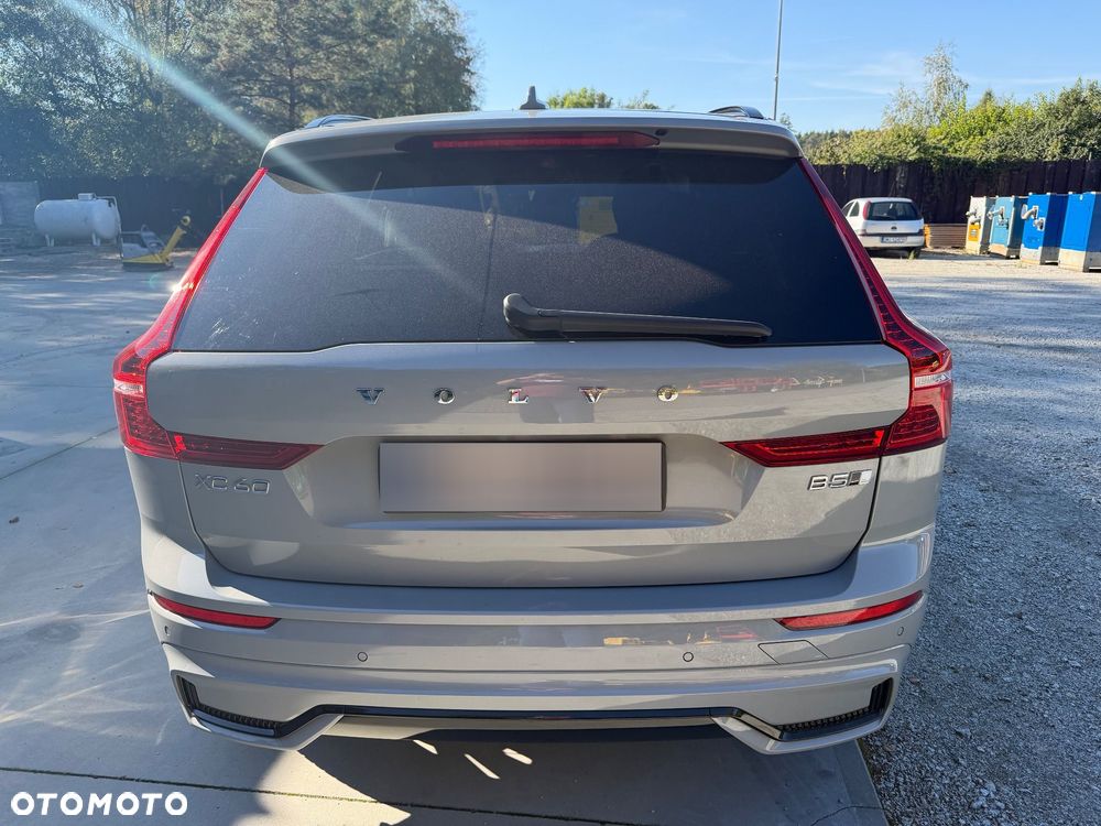Volvo XC 60 B5 B AWD Plus Dark - 7