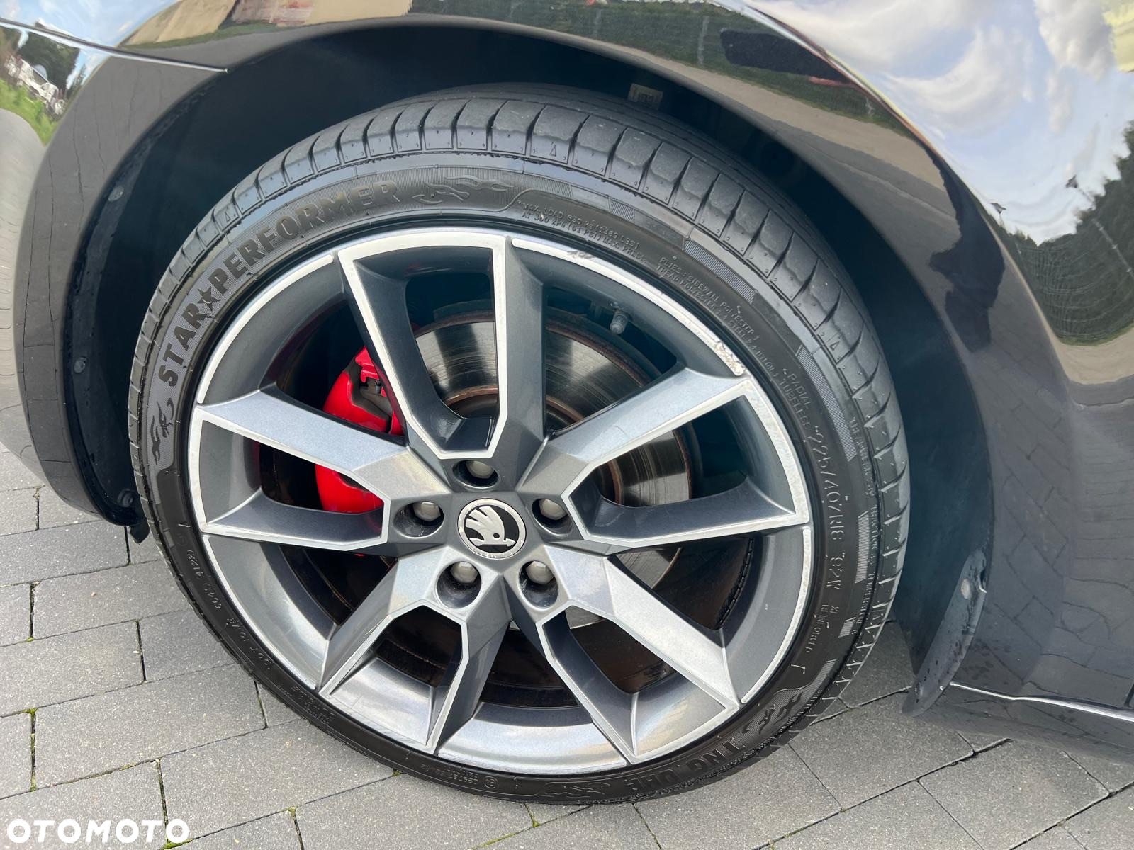 Skoda Octavia 2.0 TDI 4x4 DSG RS - 9