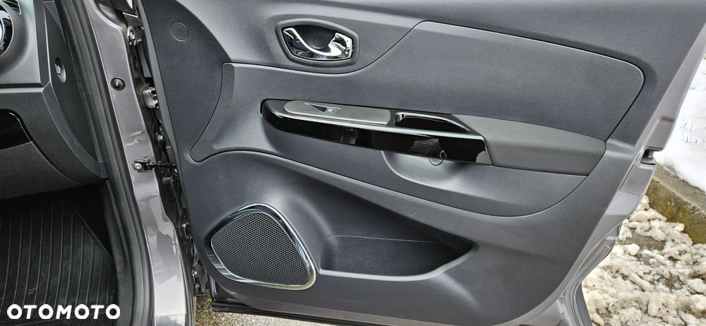 Renault Captur - 32