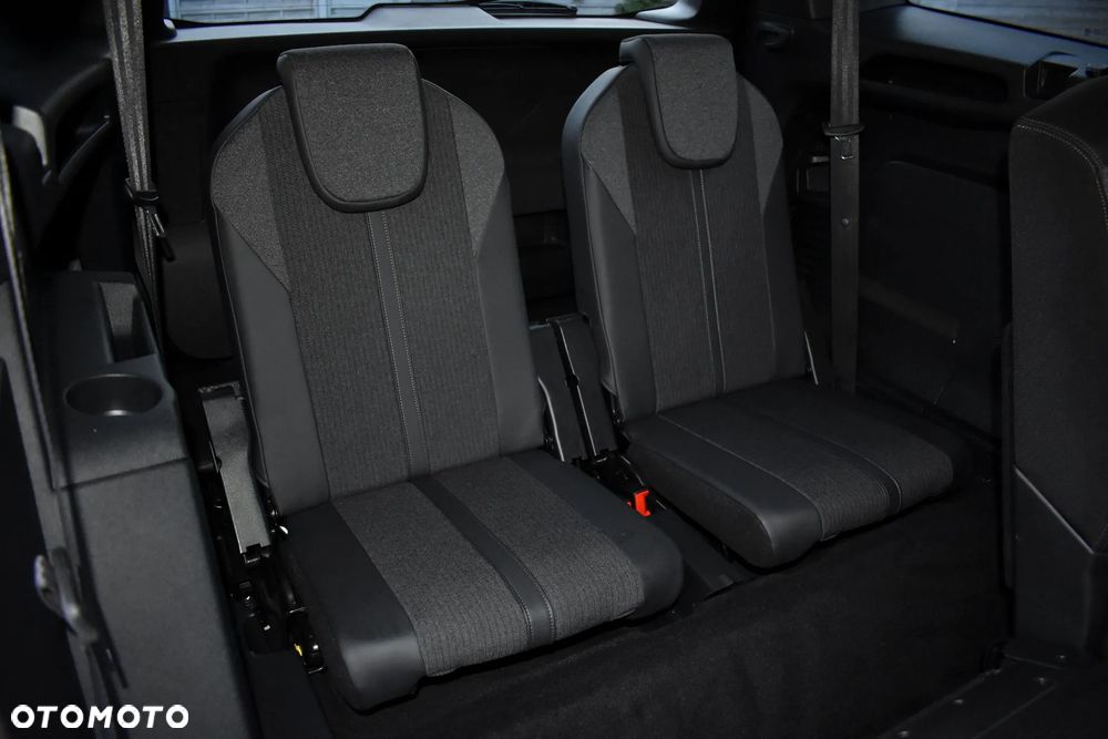 Peugeot 5008 BlueHDi 130 EAT8 Active - 38