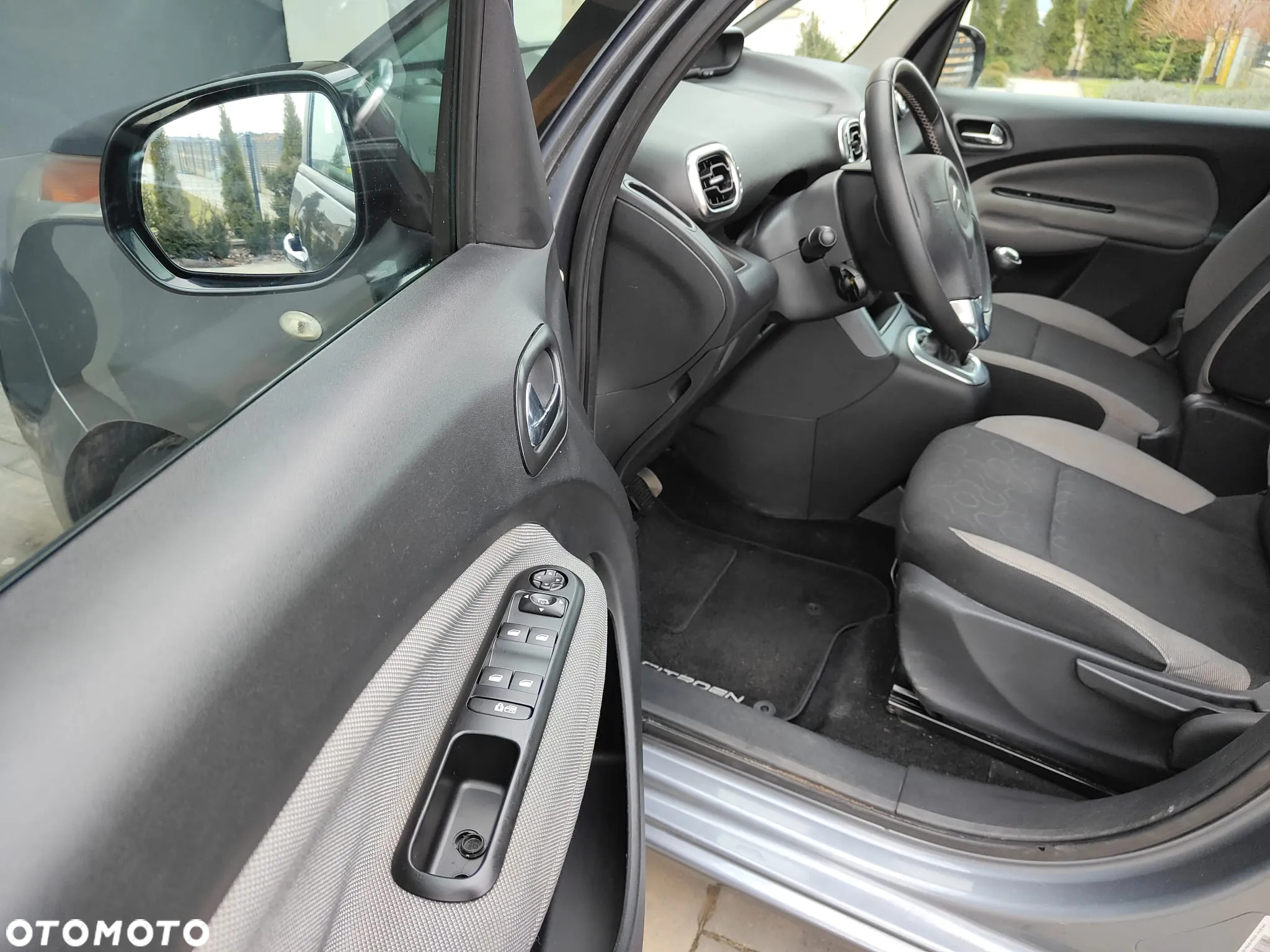 Citroën C3 Picasso 1.6 HDi Exclusive - 4