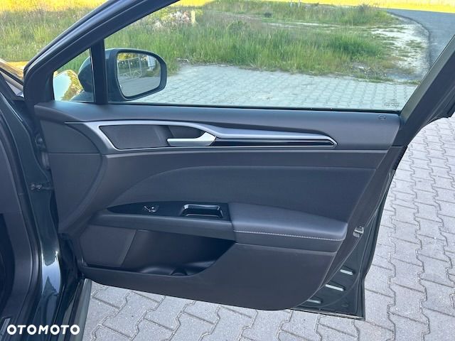 Ford Mondeo Turnier 2.0 TDCi Start-Stopp PowerShift-Aut ST-Line - 11