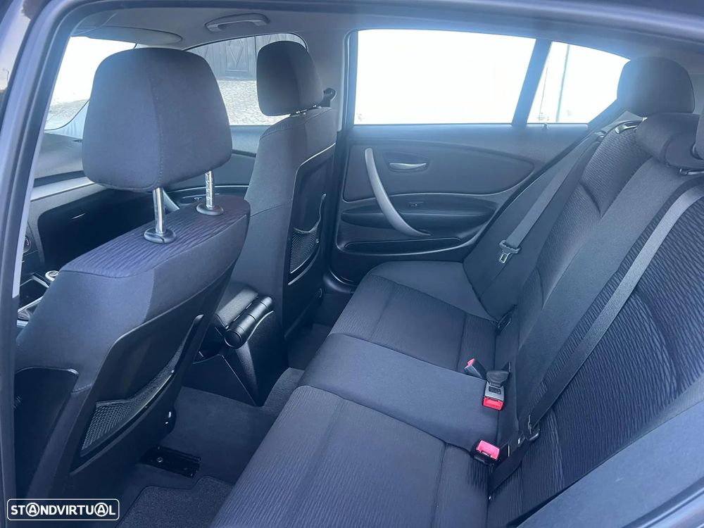 BMW 118 d - 12