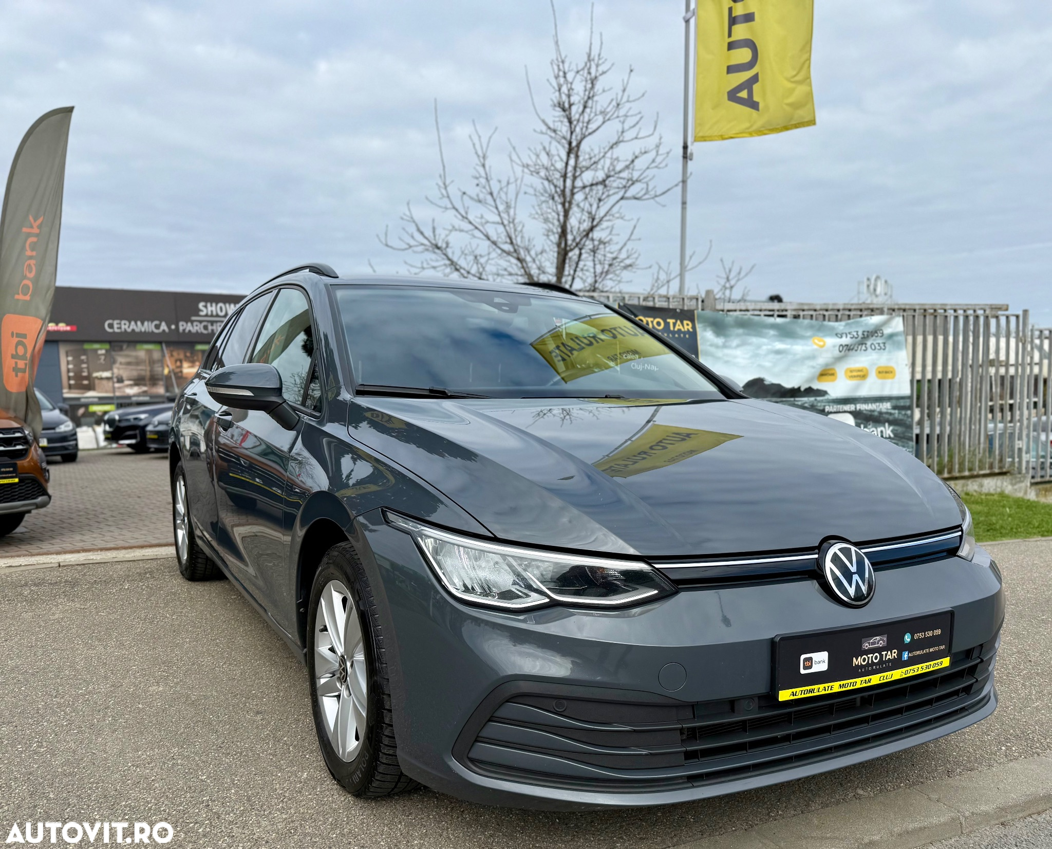 Volkswagen Golf 2.0 TDI DSG Life - 2