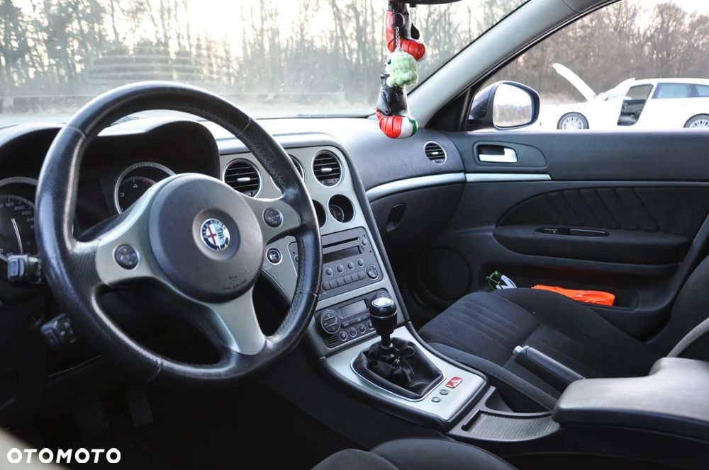 Alfa Romeo 159 Sportwagon 2.4JTDM Q4 Distinctive - 17