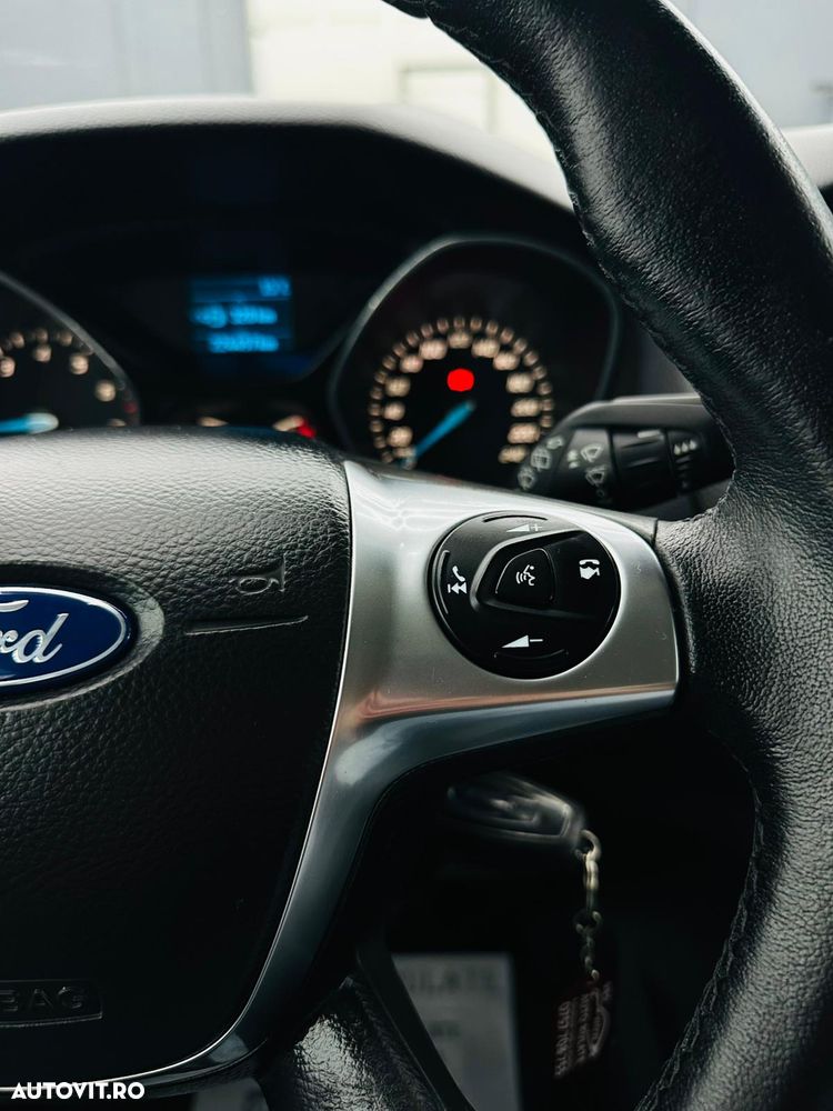 Ford Focus 1.0 EcoBoost Start-Stopp-System Business Edition - 32