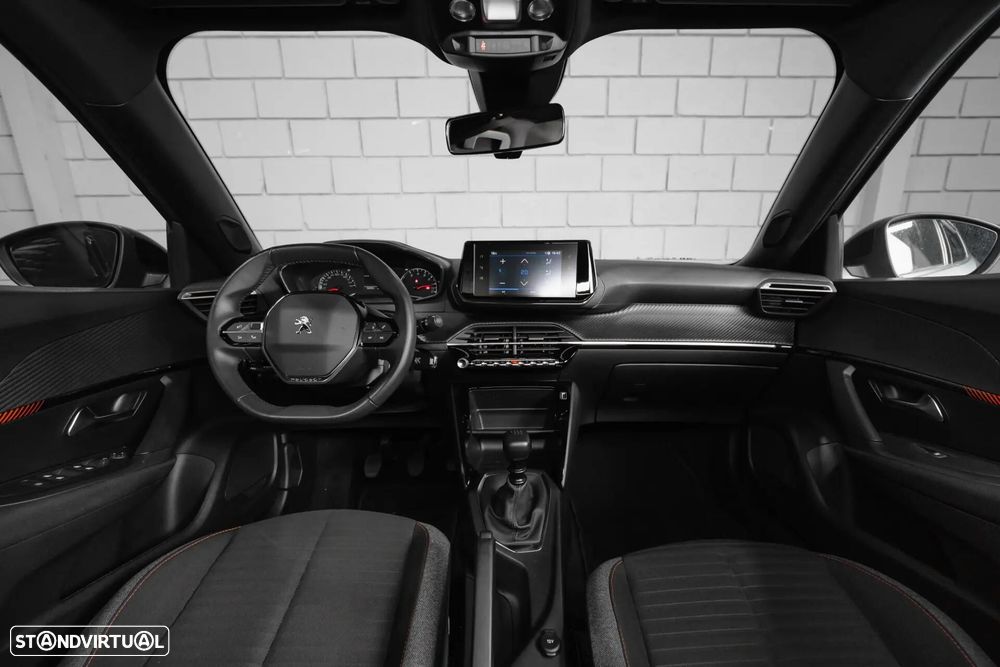 Peugeot 2008 1.2 PureTech Active Pack - 26