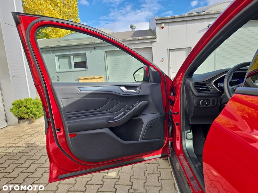 Ford Focus - 23