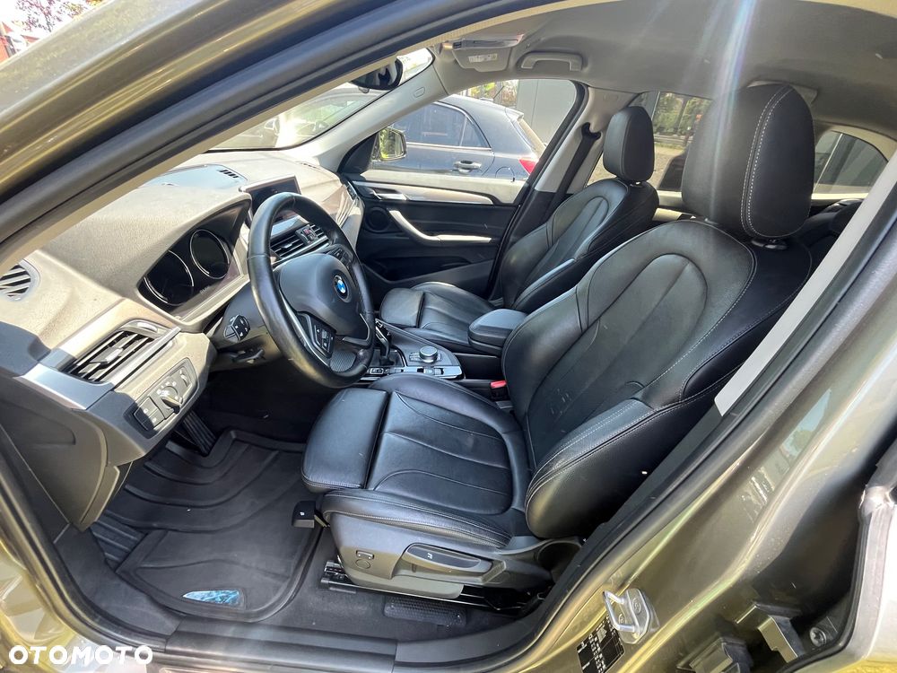 BMW X1 sDrive18i xLine - 9