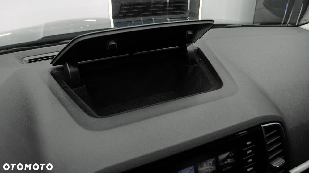 Skoda Karoq 1.5 TSI ACT GPF 4x2 Ambition - 26