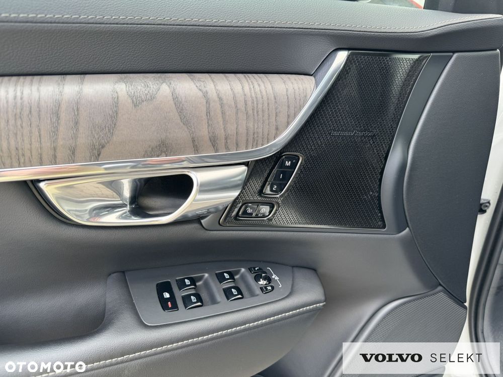 Volvo V90 Cross Country D5 AWD Pro - 24