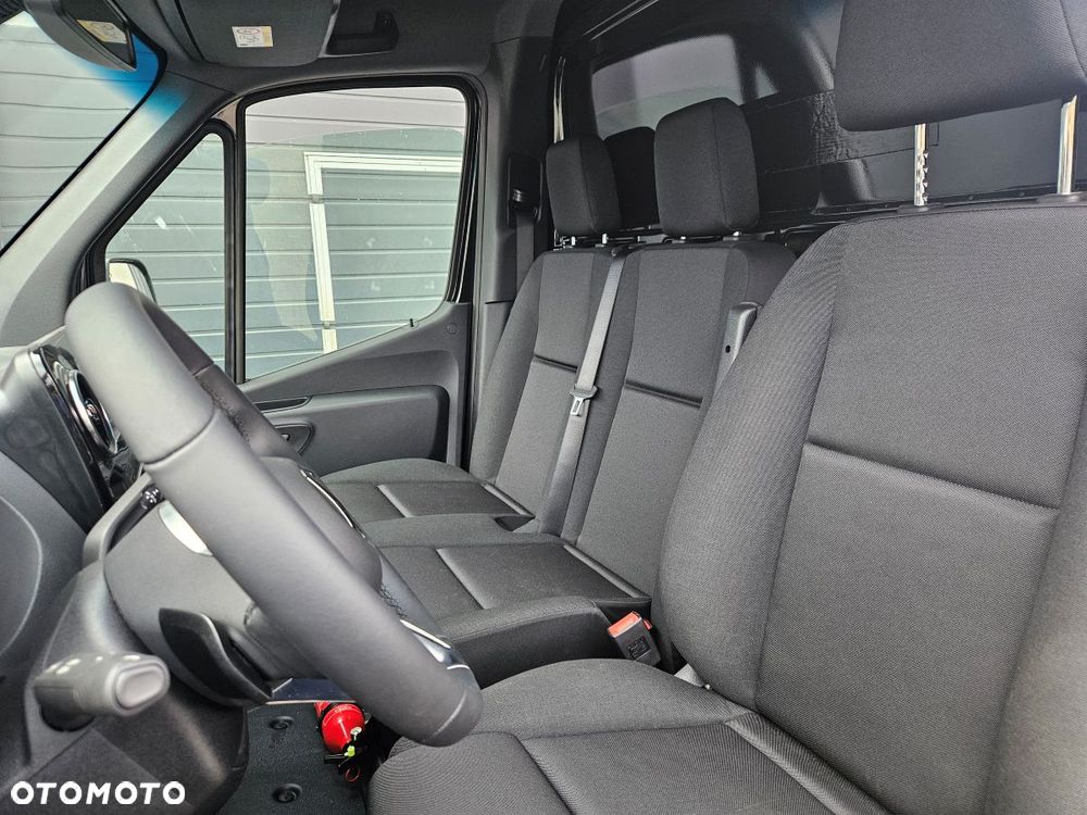 Mercedes-Benz Sprinter 319 CDI - 13