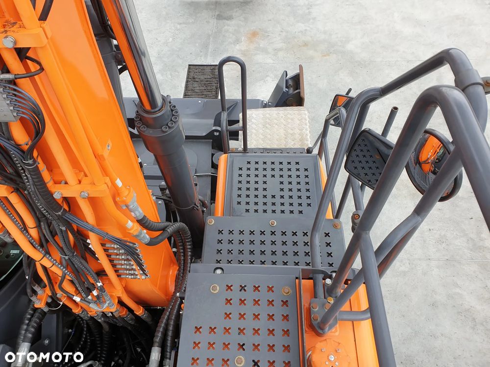 Doosan DX 170W ROTOTILT SPROWADZONY PIĘKNY STAN - 27