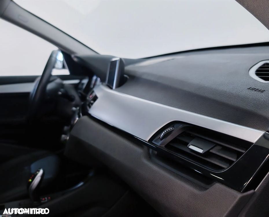 BMW X1 - 16
