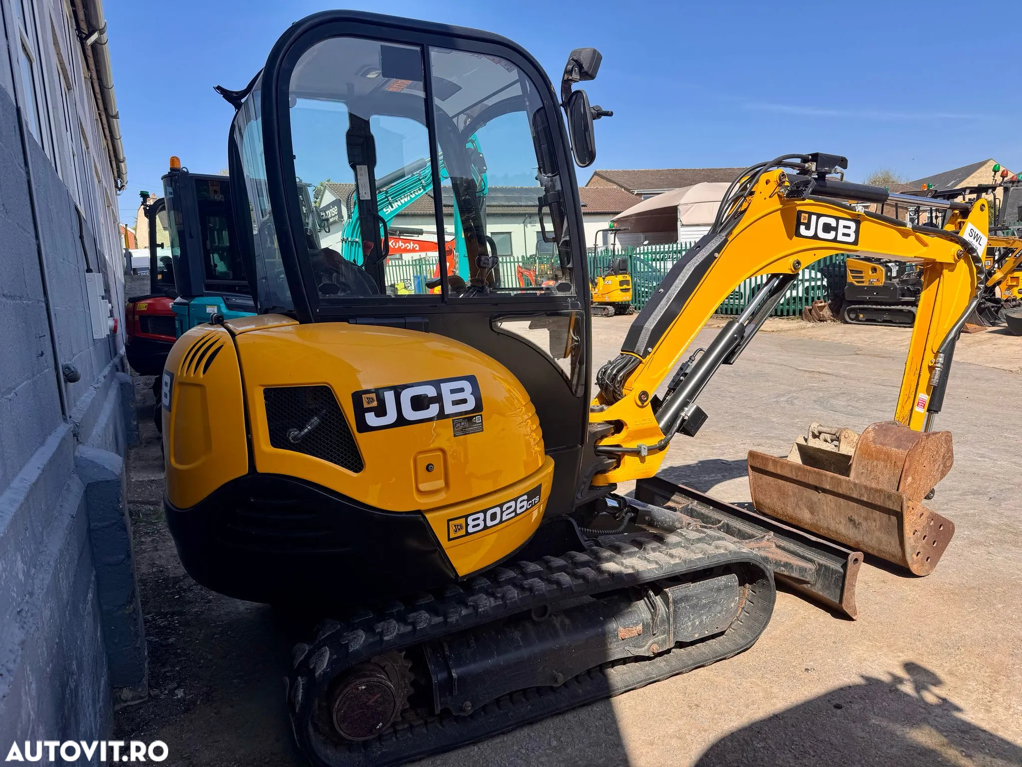 JCB 8026 - 4