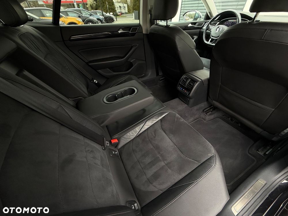 Volkswagen Arteon 2.0 TDI SCR Elegance - 31