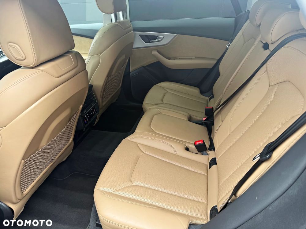 Audi Q8 SUV TDI quattro 210 kW tiptronic - 23