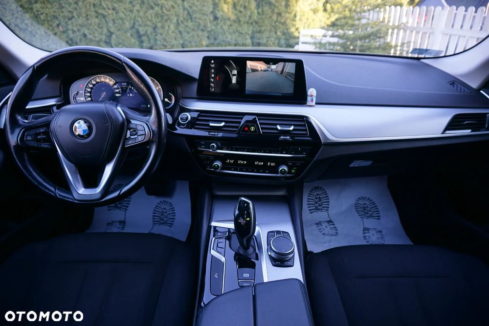 BMW Seria 5 - 29