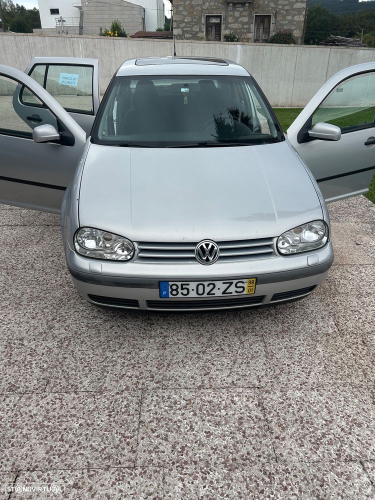 VW Golf - 1