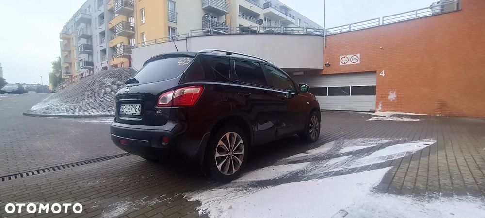 Nissan Qashqai 2.0 dCi Tekna - 4
