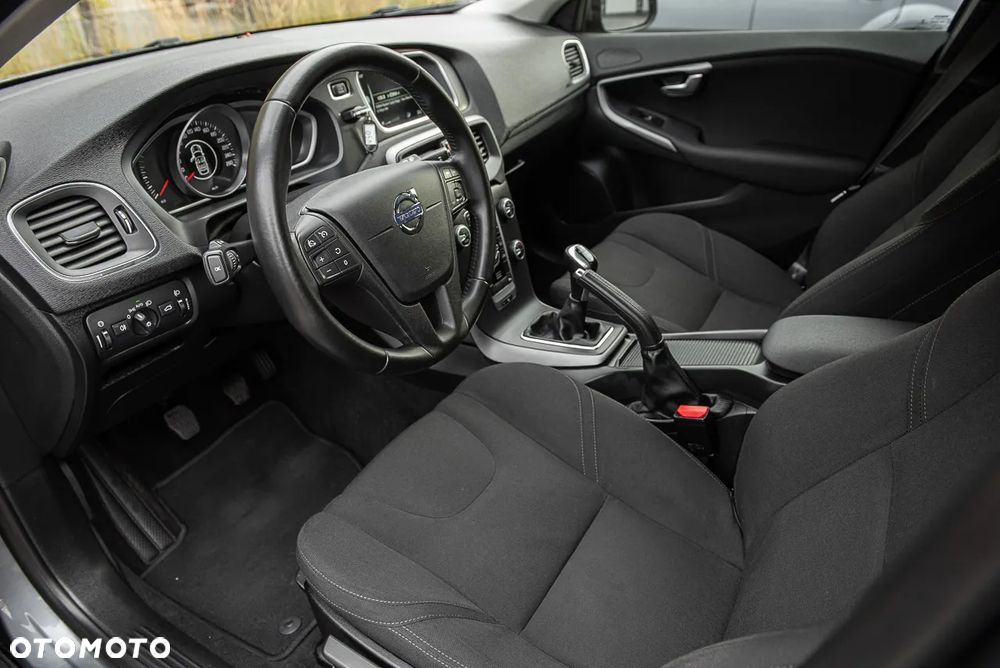 Volvo V40 D2 Momentum - 15