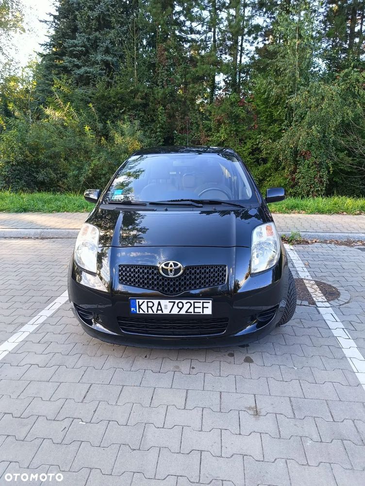 Toyota Yaris - 2