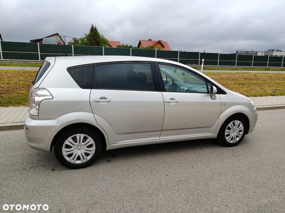 Toyota Corolla Verso 1.8 Sol 7os MM - 29