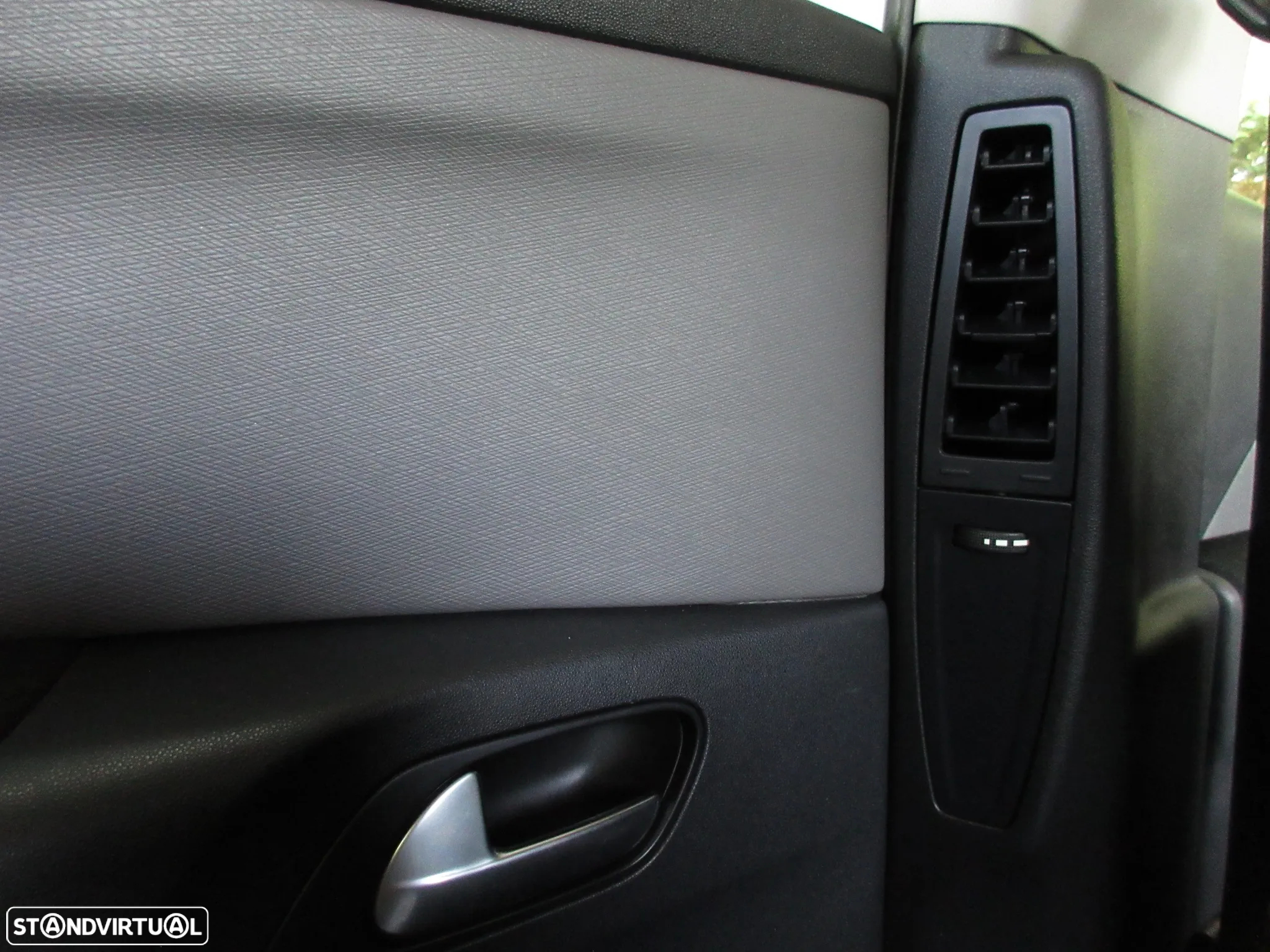 Citroën C4 Picasso 1.6 BlueHDi Shine EAT6 - 38