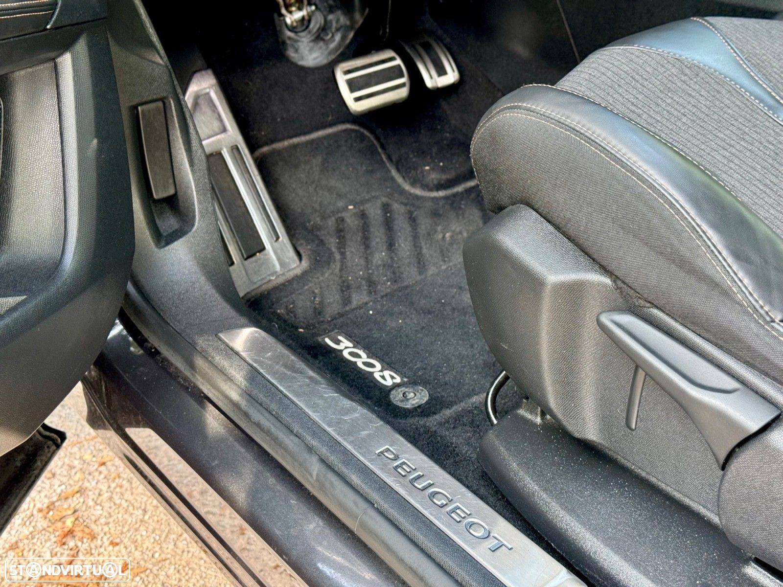 Peugeot 3008 1.6 BlueHDi GT Line Grip Control EAT6 - 26