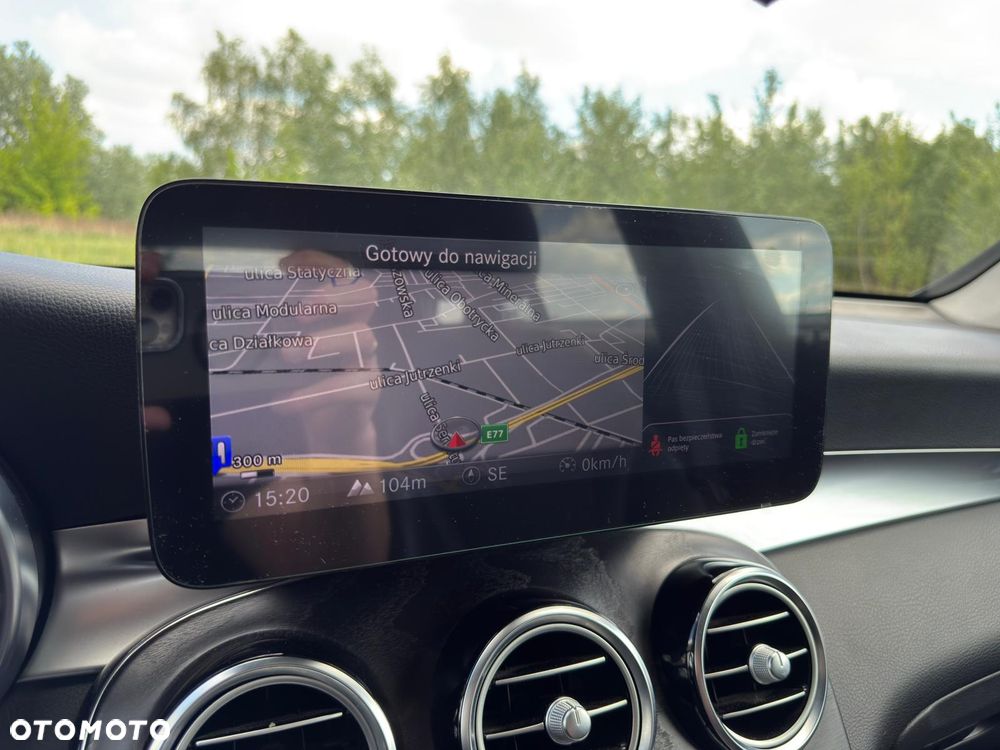 Mercedes-Benz GLC 250 4Matic 9G-TRONIC AMG Line - 27