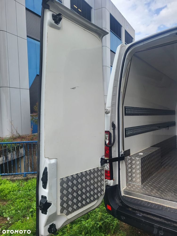 Opel Movano - 12