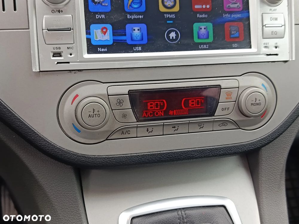 Ford Kuga 2.0 TDCi 4x4 Titanium - 20