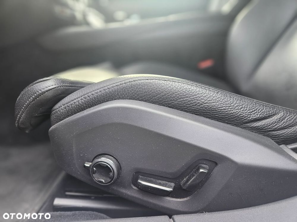 Volvo S90 T8 Recharge AWD Geartronic Inscription - 31