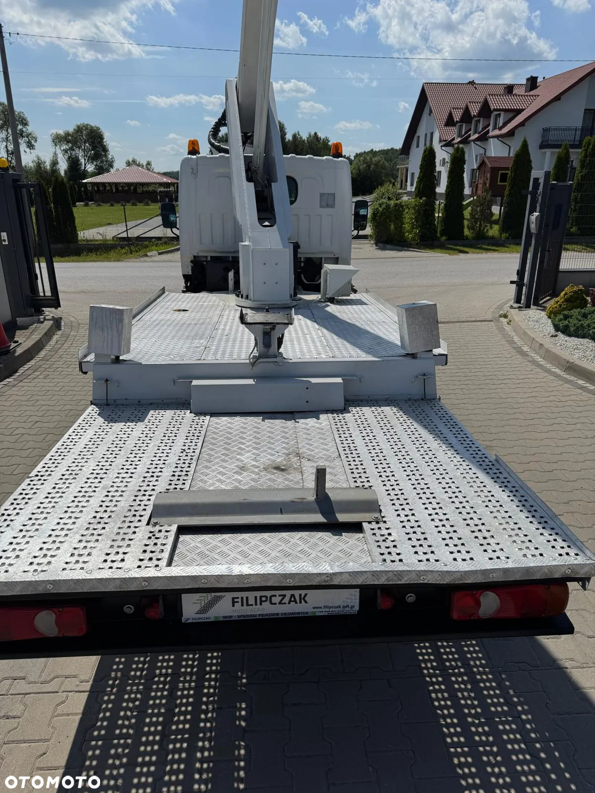 Nissan Cabstar 35,11 Zwyżka 20 ALU - 13