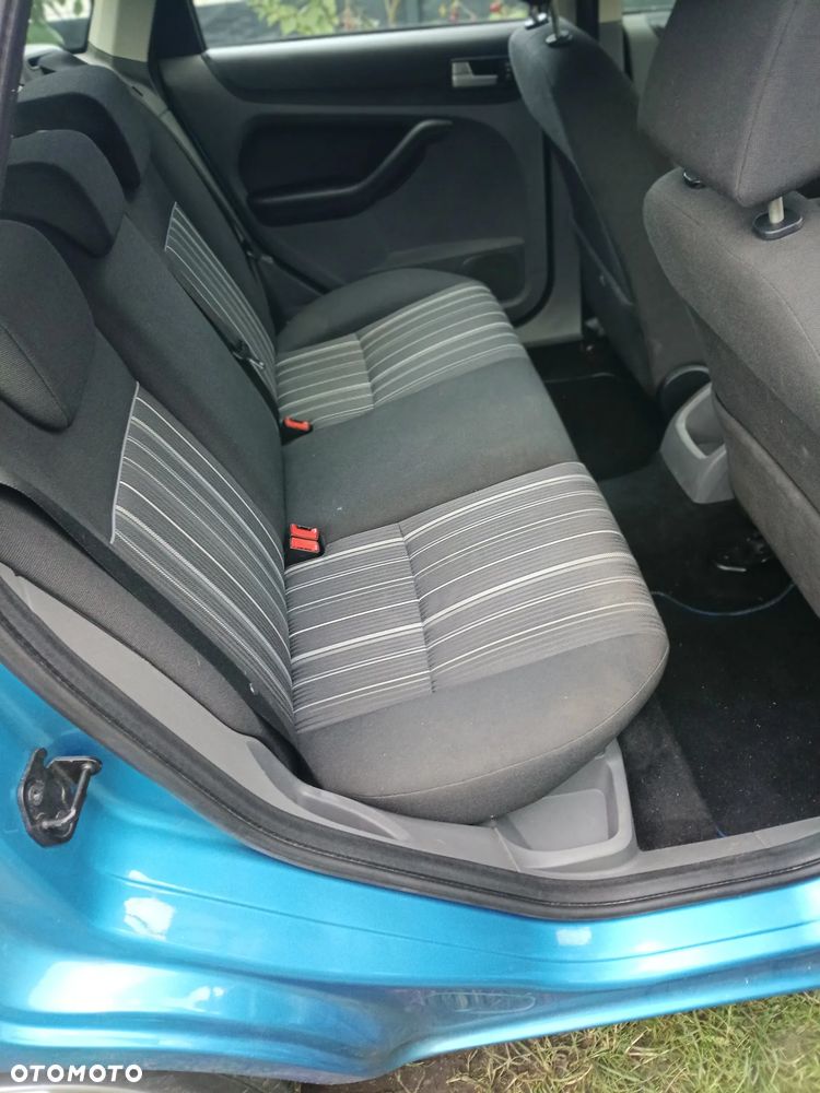 Ford Focus 1.6 TDCi Trend - 12
