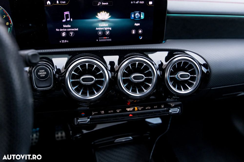 Mercedes-Benz CLA - 26