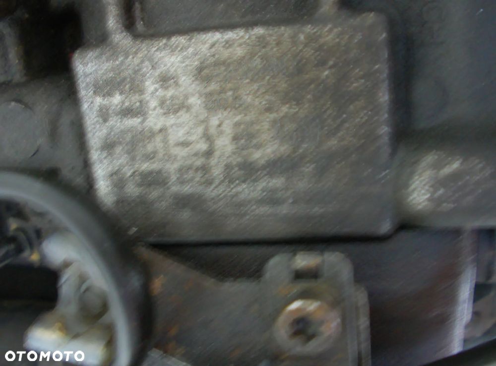 VW GOLF III Silnik 1.9 D - 5